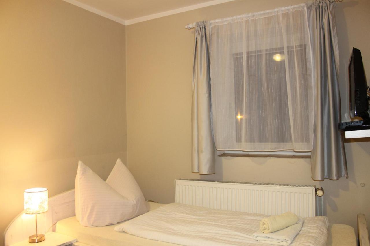 Zlaty Lev Hotel Svitavy Bagian luar foto