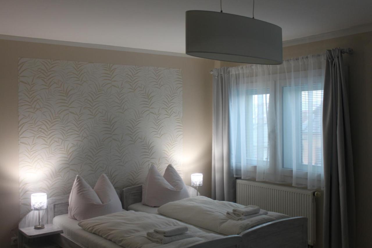 Zlaty Lev Hotel Svitavy Bagian luar foto