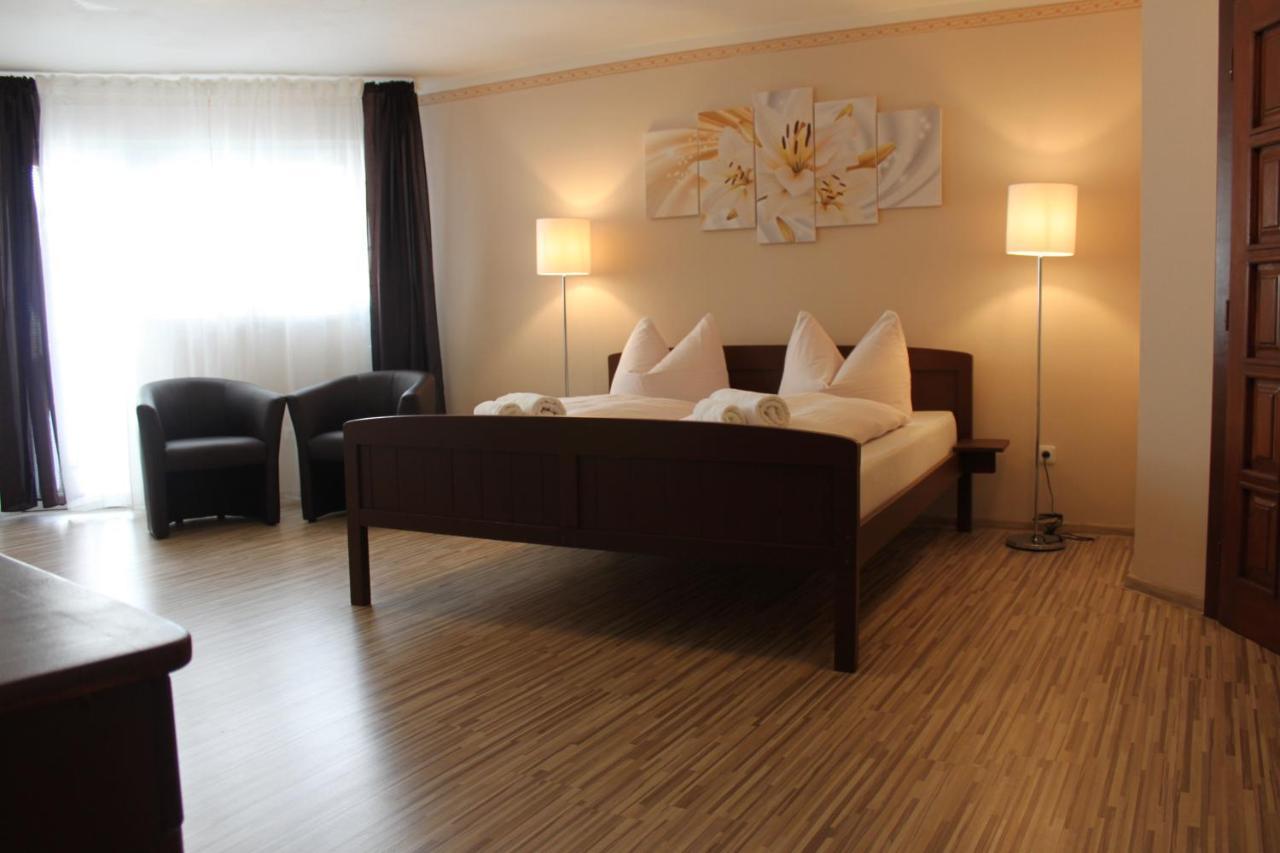 Zlaty Lev Hotel Svitavy Bagian luar foto